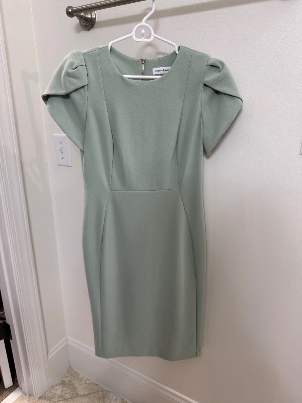 Calvin Klein Sage Green Puff Sleeve Sheath Dress Size 8